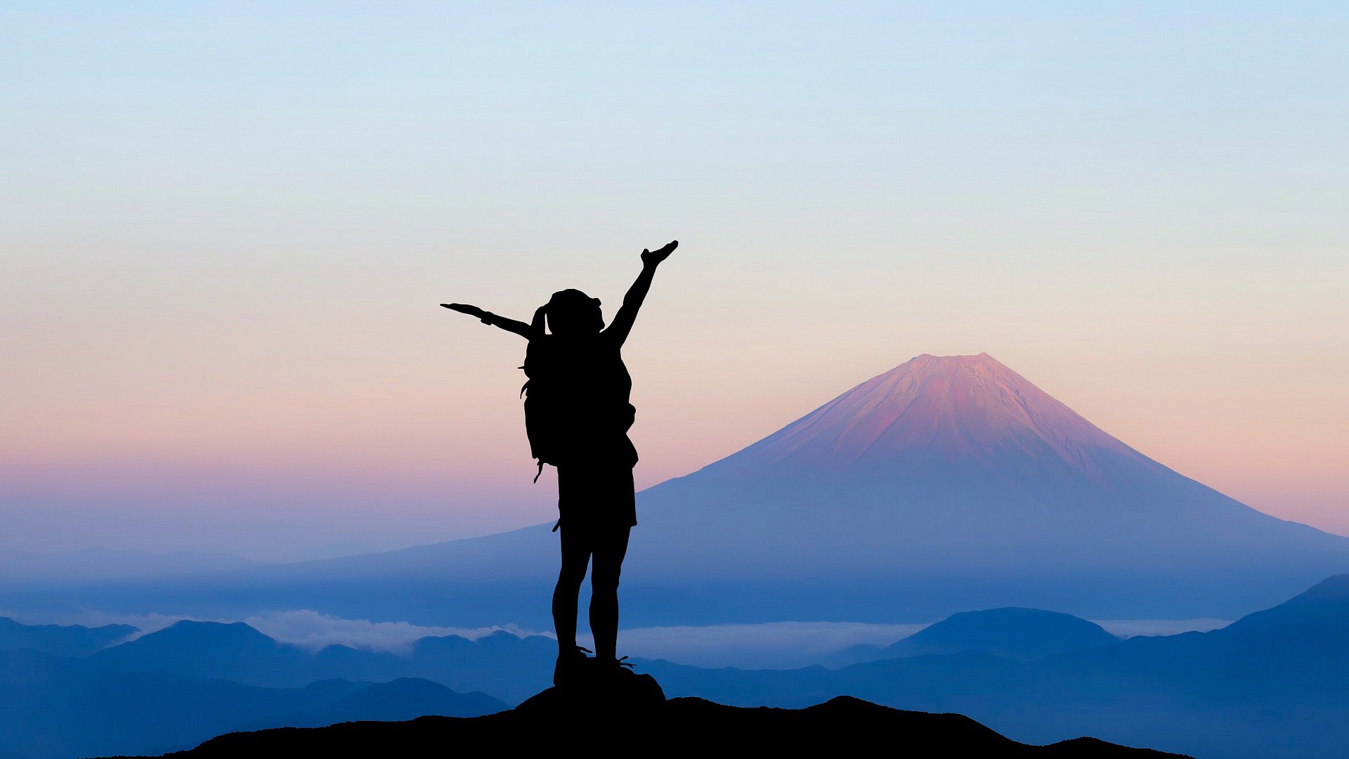 Backpacker 3338589 1920 Pixabay Mohamed Hassan